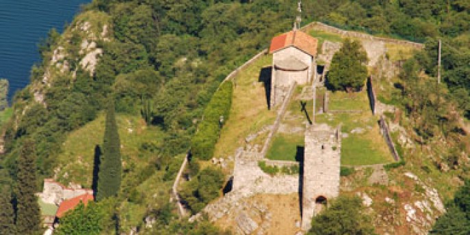 La Rocca dell'Innominato tra paesaggio, storia e letteratura