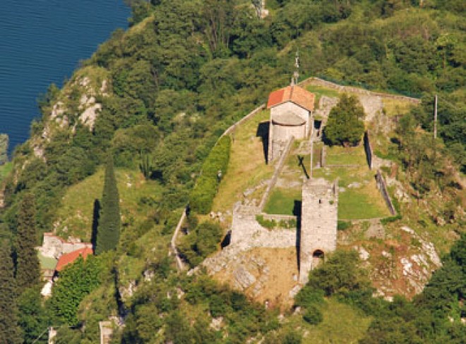 La Rocca dell'Innominato tra paesaggio, storia e letteratura